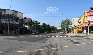 bán đất tặng nhà mt vân đồn - sơn trà - đà nẵng - 300m2 - ngang 10m - cho thuê 10tr/th - giá tốt