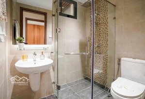 bán nhà mới gần siêu thị go xem là thích