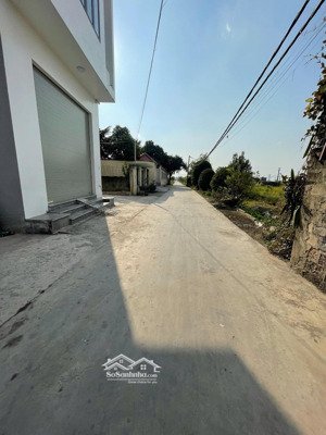 60,2m lô góc tại tân tiến, đường ô tô tránh nhau được, ngay trường, ngay chợ.
giá 1tỷ5xx