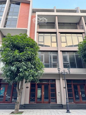 bán gấp vịnh thiên đường 3: 54m2 giá 8,x tỉ mặt tiền 4,5m