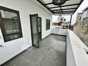 tìm đâu ra ,phú thượng : 50m2 x 6 tầng , thang máy, nhà mới full nội thất cao cấp - giá : 12.3 tỷ