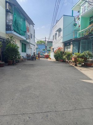 hxh 6m tỉnh lộ 5, ngay tạ quang bửu, p.6, q.8, dt: 3,5 x 11m, 3 tầng, giá 5 tỷ 78.