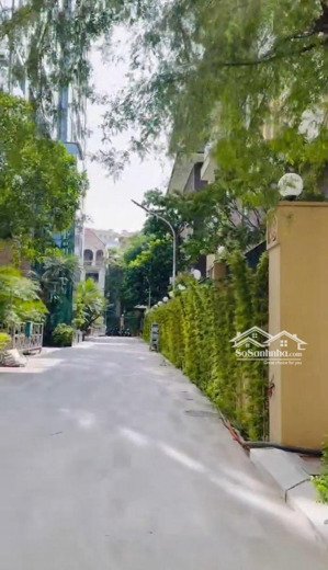 láng hạ. siêu phẩm liền kề đẳng cấp thượng lưu tuyệt đẹp siêu hiếm vị trí trung tâm ba đình. giá rẻ