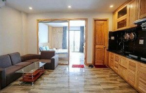 bán tòa căn hộ 8 tầng vùng trung 17, có hồ bơi, view công viên