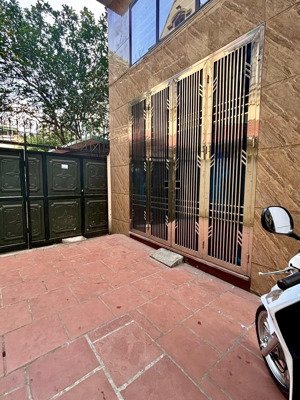 siêu phẩm dòng tiền nguyễn khoái 4 tầng 32,2m2- cho thuê 18 triệu/tháng