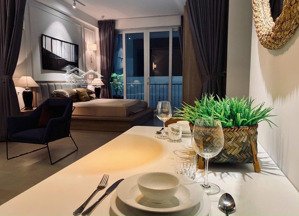 penhouse đẹp xinh lung linh full nội thất
ngay khánh hội quận 4 | sát q1 trung tâm thành