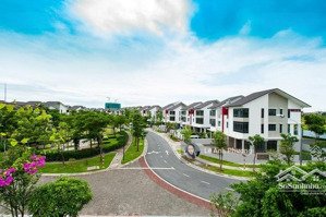 chính chủ cần cho thuê mặt bằng tại tầng 4 shophouse gamuda. giá 10tr/ tháng.