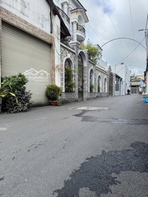 chính chủ cần bán gấp lô đất 2 mt tặng nhà ngay phường bình trung đông, quận 2, tp. hồ chí minh