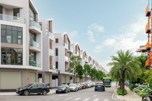 cực phẩm villa phố biển vin 3 pb12-02, 135,7m² giá 23,030 tỷ căn vip hoàn thiện 5 tầng