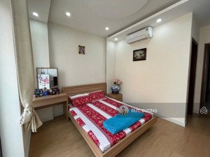 hàng kín ! căn góc- ngang lớn- hẻm thông- vị trí đẹp nguyễn văn đậu. 7,2 x 12,8m. giá 9,5 tỷ tl