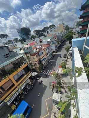 mt sư vạn hạnh q10 5 tầng nhà mới 15.5 tỷ