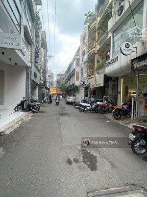 nhà btct 4 tầng sư vạn hạnh quận 10 | hàng hiếm đường xe tải