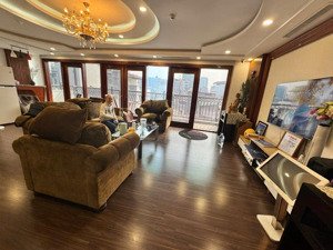 chính chủ sinh sống nước ngoài, bán nhà mặt phố giang văn minh, ba đình 105m2 - 9 tầng