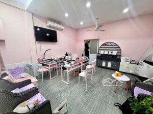 nhà gần 5*11, sát mt trương quốc dung, ở hay kd đều tốt giá nhỉnh 8tỷ