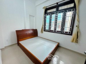 bán nhà đường đoàn văn bơ, 24m2, 4 tầng, gần cầu camelt, quận 4, chỉ 5. x tỷ