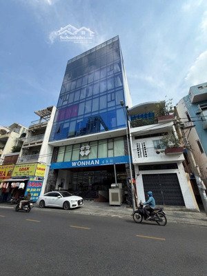 siêu vị trí - 2 mt cách mạng tháng 8, quận 3, dt 7x22m, 6 tầng hđt 150 tr / tháng, giá 35 tỷ