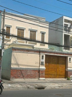 bán nhà siêu hiếm - mt âu cơ, quận tân bình, dt 8.5x25m, 2 lầu, hđt 80tr/tháng, giá 27 tỷ