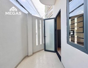 studio ban công rộng 35m2 ngay ngã tư thủ đức - ga metro xa lộ hà nội