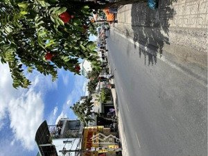 bán đất tặng nhà c4 chợ thủ đức, 59m2, 3.58 tỷ.