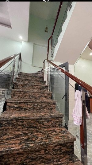 4 tỷ 300 tr _ nhà 1 trệt 1 lầu khu phân lô hẻm 185 ngô chí quốc p bình chiểu dt 52 m _ đường 5 m