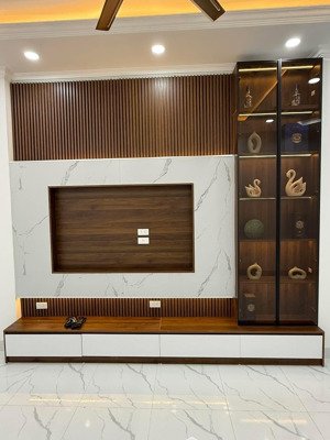 bán gấp nhà 6 tầng thang máy tôn đức thắng - đống đa, nhà mới vị trí đep full nội thất gần văn miếu