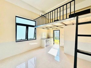 duplex ban công mới xây full nội thất ngay ktx khu b - làng đại học quốc gia