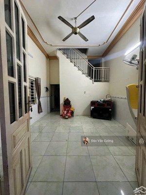 bán gấp nhà sổ riêng 1 trệt 1 lầu 75m2 giá 3 tỷ 150tr phường tân đông hiệp