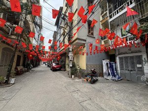 bán gấp nhà 3 tầng 33m2 ôtô tránh ngay chân ga tàu điện la khê, quang trung - cạnh kđt ngô thì nhậm