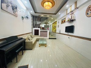 chính chủ cần bán nhà 4 x 20 btct hẻm xe hơi, đường phạm văn chiêu