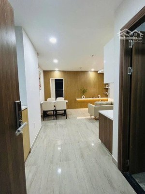 cho thuê căn hộ biconsi tower 
diện tích 50m 1phòng ngủ 1wc
full nội thất