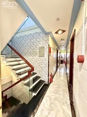 Giảm 12 tỷ còn 47 tỷ KS 8 lầu+hầm Nguyễn Thái Bình ngang 8m 184m2 gần Vincon Tân Bình.