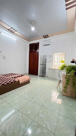 chính chủ cho thuê phòng rộng thoáng đầy đủ nội thất, gần chợ hiệp thành