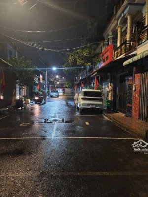 nhà đẹp 2 tầng btct hẻm xe hơi 6m sát aeon tân phú tân kỳ tân quý giá nhỉnh 6 ty