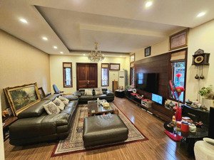 bán nhà phố trần quý kiên, cầu giấy, dt:60m2x5t,mt:5m, 2 thoáng,gara oto , kinh doanh, hơn 23 tỷ.