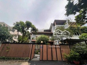 biệt thự hồ bơi siêu đẹp đặng dung, quận 1, 300m2(15x20m)h + 5 tầng + thang máy, giá 110 tỷ