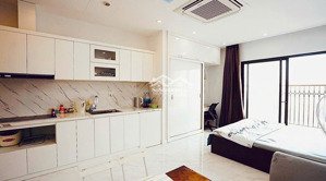 bán tâp thể nghĩa tân , cầu giấy dt 90m2 nhà 3 ngủ nội thất full đẹp giá 4,5 tỷ