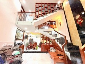 chủ định cư, gấp bán nhà 5 tầng, quận 12, nguyễn văn quá, gần kênh tham lương, 4.4x12m, chỉ 6 tỷ.