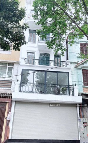 cho thuê nhà 21a ngõ 23 đỗ quang. dt : 70m2 x 4,5t. mt: 5,5m, đường 2 ô tô tránh nhau