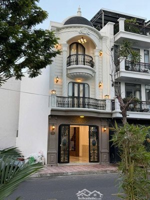 bán nhà 3 tầng tân cổ điển có thang máy mặt tiền đường số 13 kđt hà quang 2 100m 13,5 tỷ