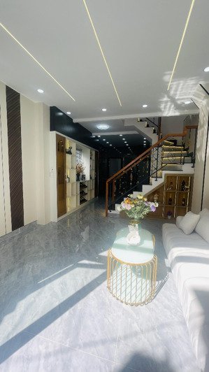 nhà siêu đẹp - lê đức thọ gò vấp - không gian vô cùng thoáng mát - nhỉnh 6 tỷ