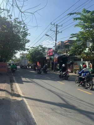 nhà nguyên căn mặt tiền đường kinh doanh buôn bán đa ngành cần lâu dài