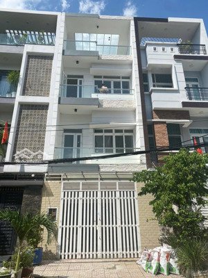 nhà thuê 4 tầng-5 x 20-100m2-6 pn,5 wc- mt 12m kdc phi long 5 , xã bình hưng , b chánh.