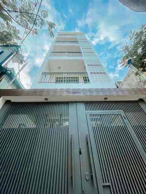 cho thuê tòa nhà đặng thùy trâm mặt tiền đẹp, khai thác 9 phòng dịch vụ, chính chủ cho thuê dài hạn