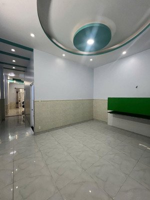 nhà nguyên căn đường xá thông thoáng gần đường chính sổ hồng riêng sổ hồng trao tay