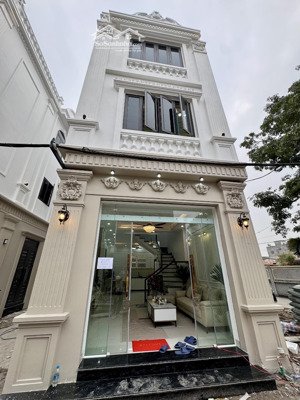 căn góc nhà 3 tầng độc lập phong cách tân cổ điển