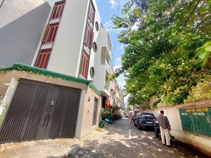 duy nhất một căn mặt tiền quận 1 chỉ 12 tỷ - 45m2, ngay công viên lê văn tám