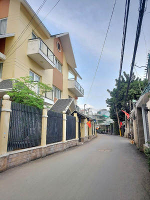 lô đất vuông đẹp ngang 5.1m trịnh khắc lập, hàng xóm biêt thự, thông nguyễn thị định, đồng văn cống