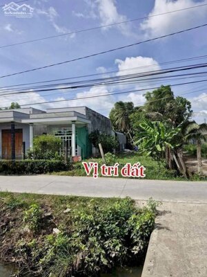 Bán đất thổ cư xã Nhựt Chánh , Bến Lức dt 361,5m2 giá giảm còn 1 tỷ 469 triệu