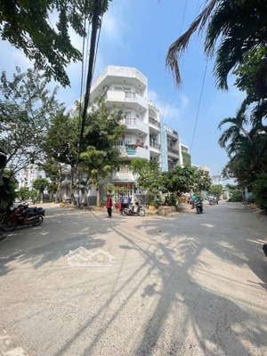 nhà 2 mặt hẻm xe hơi thông bờ kênh tham lương 1 trục -ngang đẹp 4.5m - hẻm 10 m có lề - tiềm năng