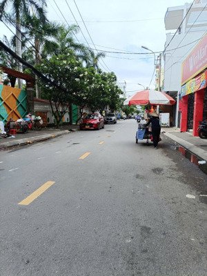 bán nhà mặt tiền 496 dương quảng hàm, p6, gò vấp. dt 5.2x31m, cn 160m, 3tấm, đct, giá 21.6tỷ